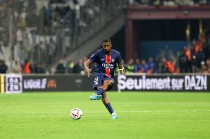 马卡报：帕乔在巴黎身穿51号球衣，是为了纪念自己去世的母亲