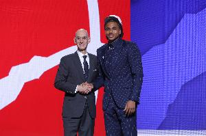 开云官方入口-能攻善守！9号秀博伊尔斯13中8拿下20分9板2助4断 正负值+22最高